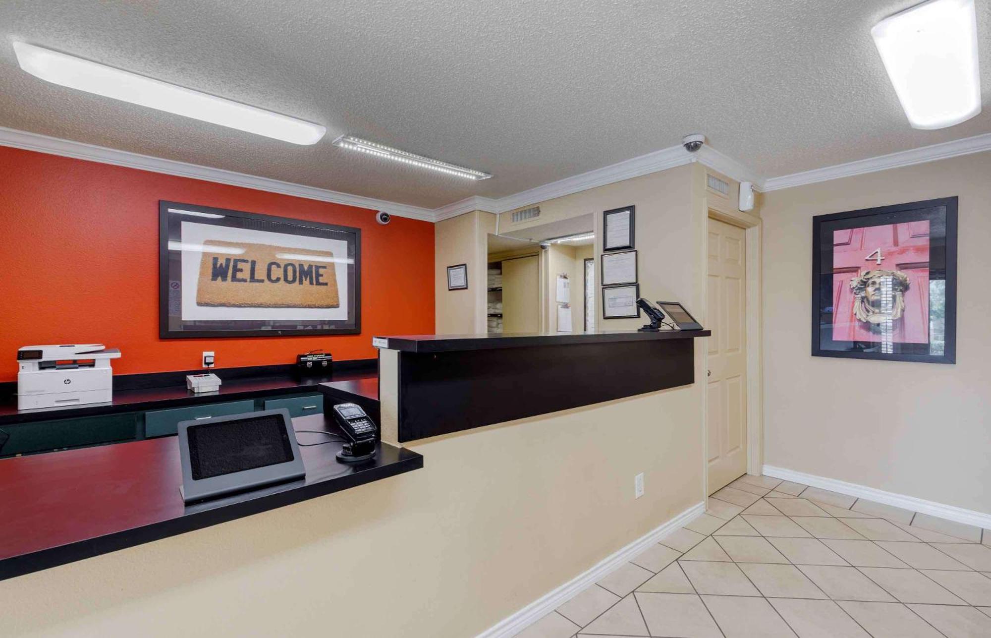 Extended Stay America Suites - Dallas - Las Colinas - Carnaby St Irving Buitenkant foto