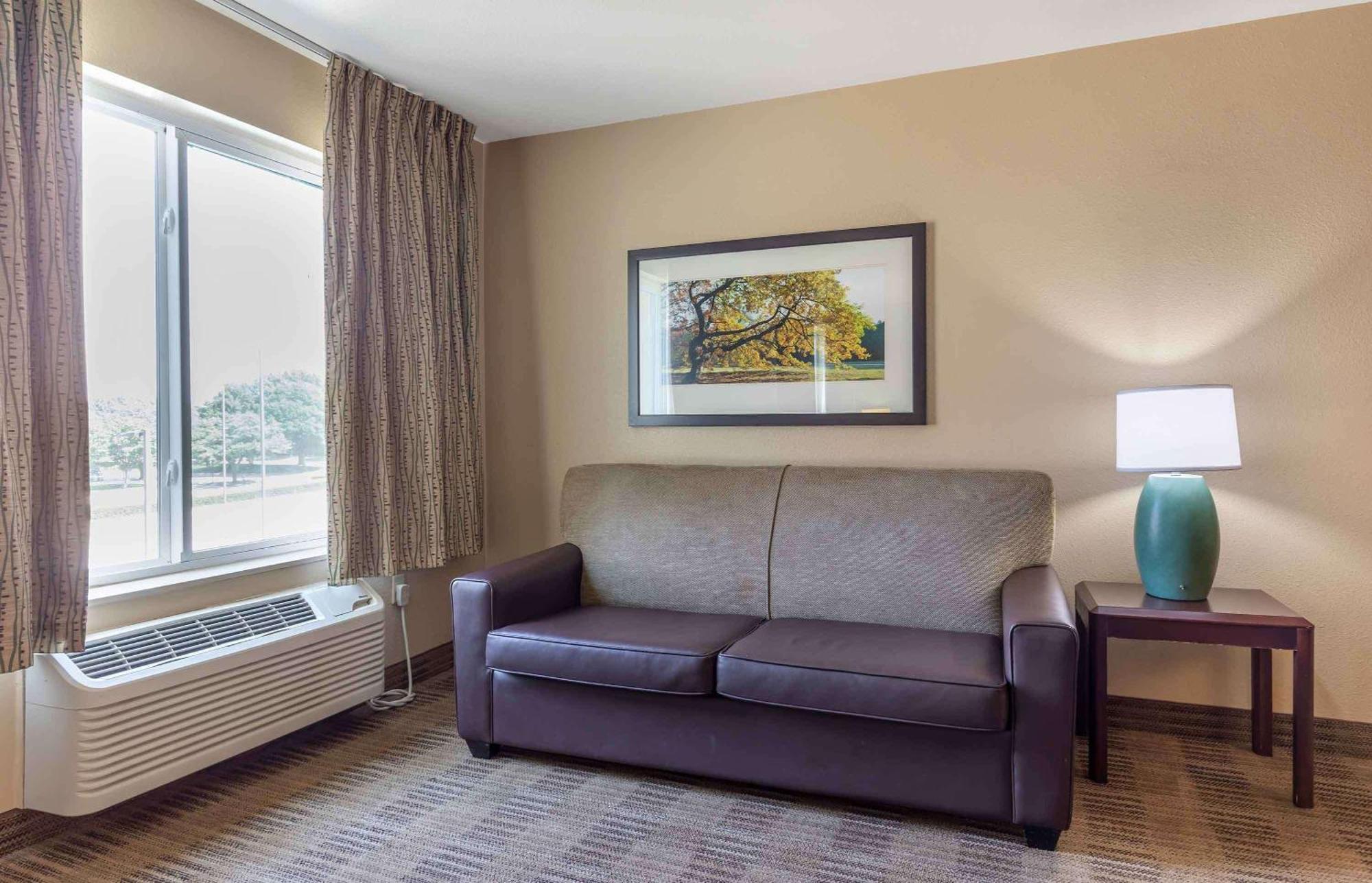 Extended Stay America Suites - Dallas - Las Colinas - Carnaby St Irving Buitenkant foto