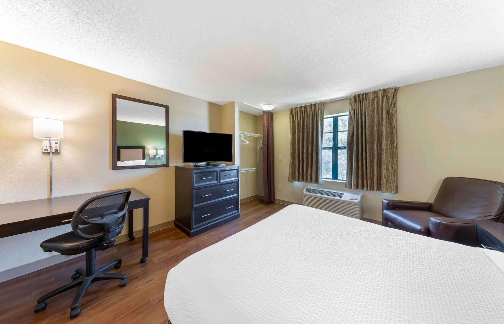 Extended Stay America Suites - Dallas - Las Colinas - Carnaby St Irving Buitenkant foto