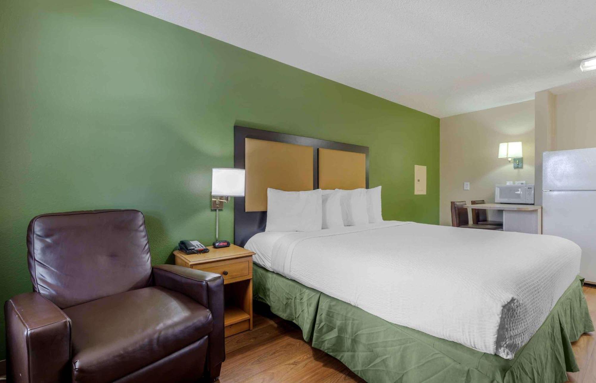 Extended Stay America Suites - Dallas - Las Colinas - Carnaby St Irving Buitenkant foto