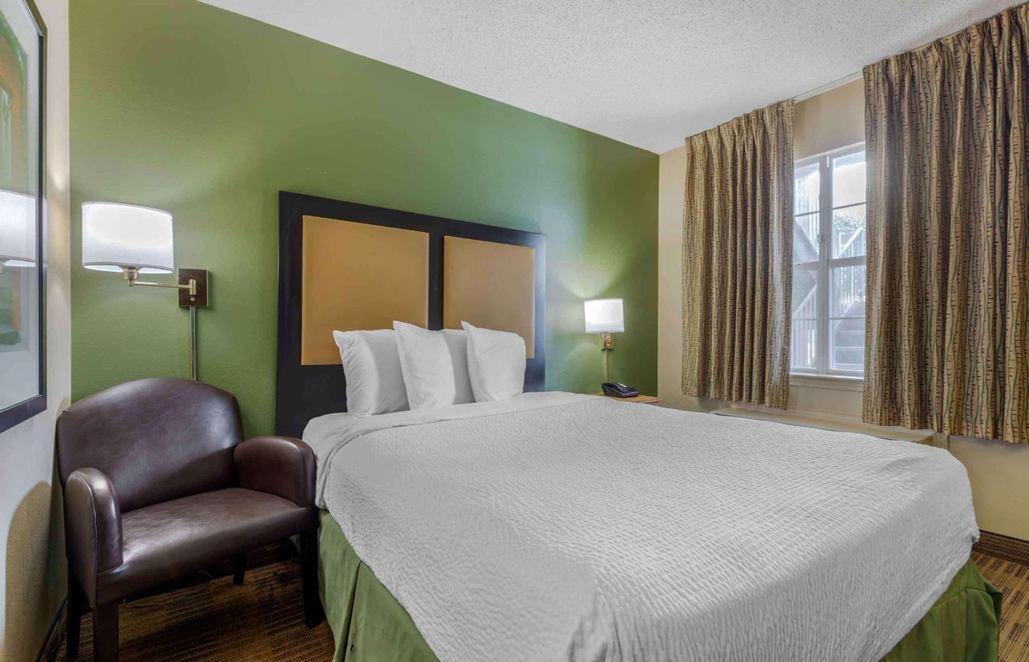 Extended Stay America Suites - Dallas - Las Colinas - Carnaby St Irving Buitenkant foto