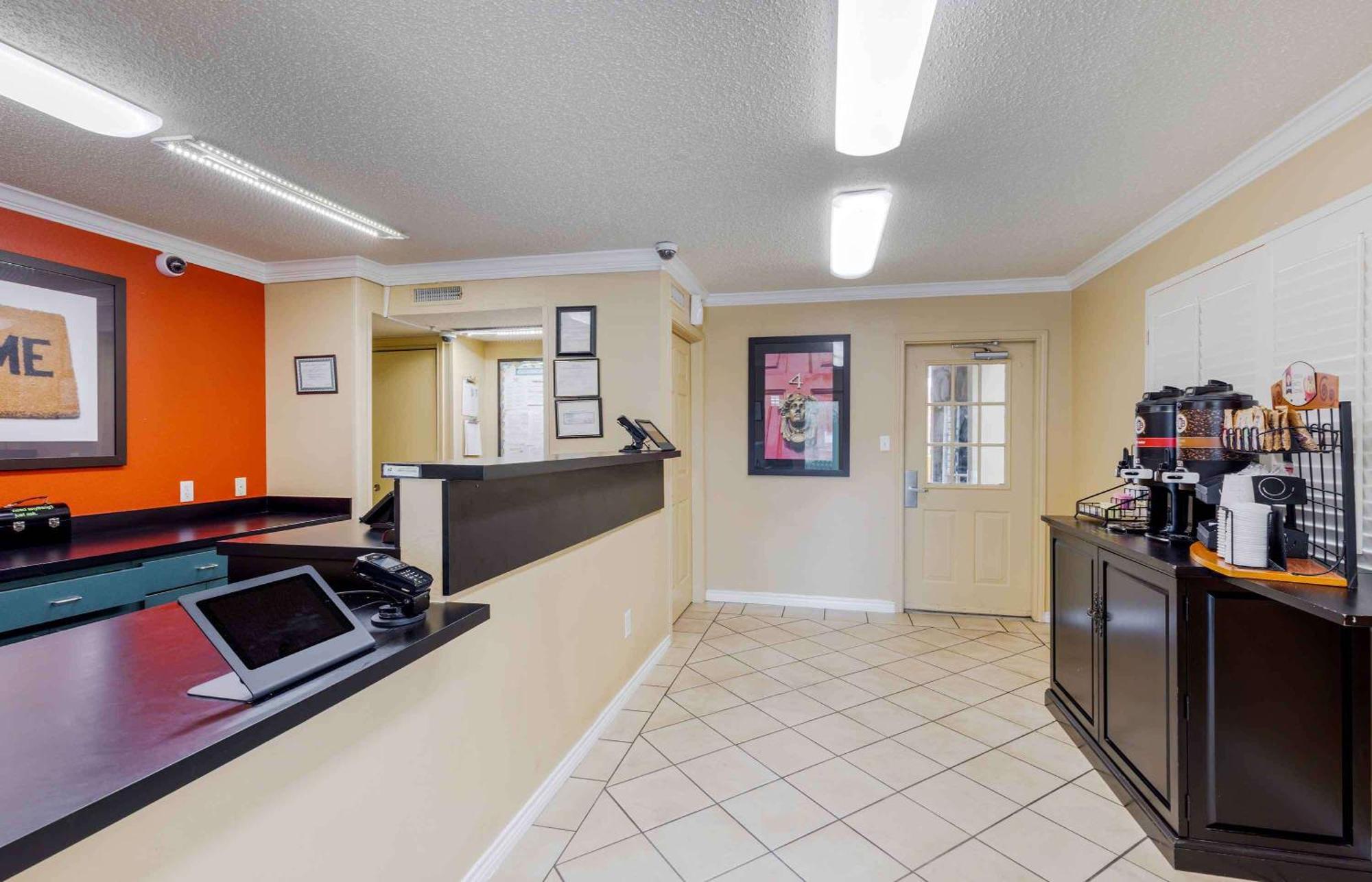 Extended Stay America Suites - Dallas - Las Colinas - Carnaby St Irving Buitenkant foto